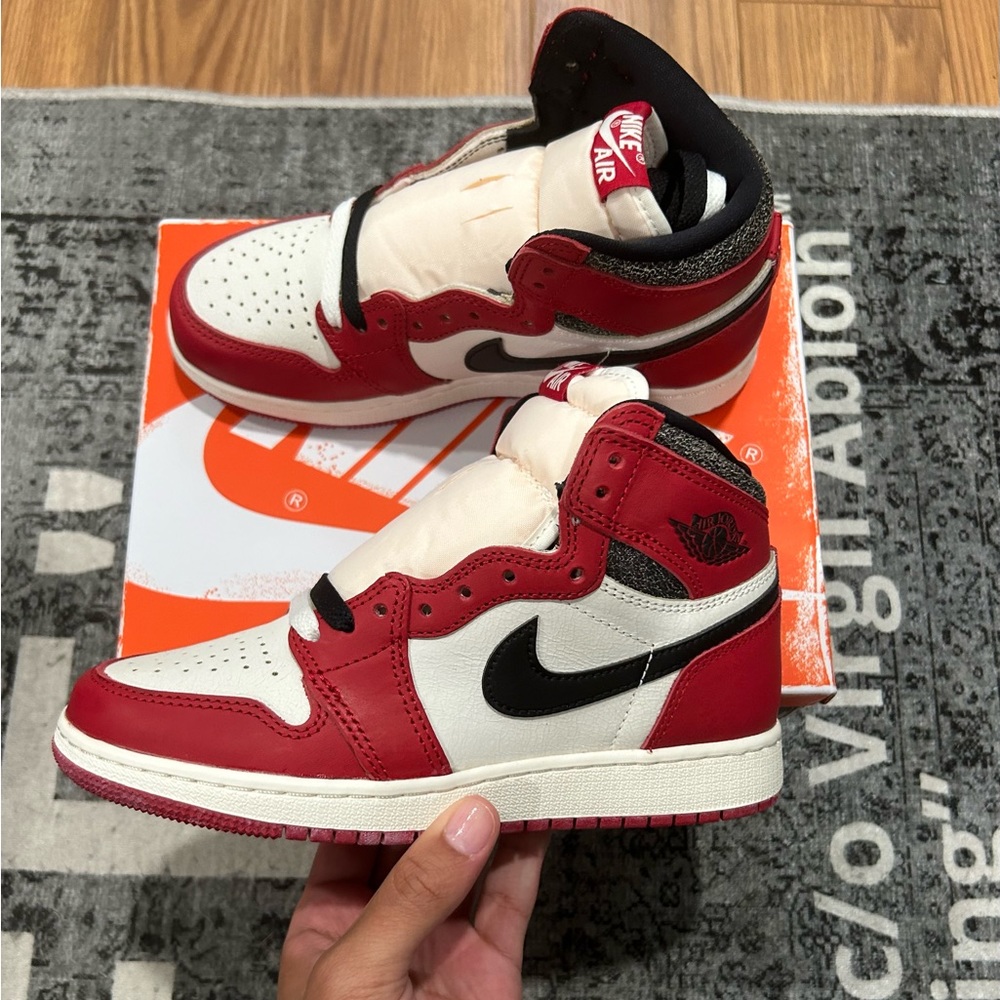 Jordan 1 Chicago Lost N Found